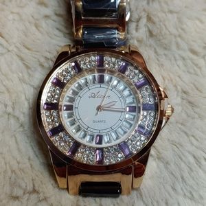 Ladies quartz watch